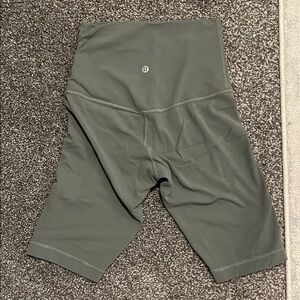 Lululemon Light Green High-Waisted Bike Shorts